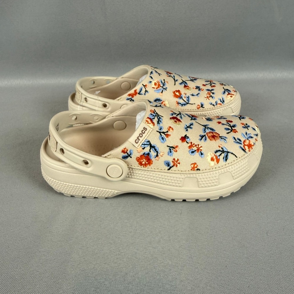 Crocs Classic Crafted Floral Clogs Womens 8 Frappe Unisex M6 212878-2MC New NWT - Picture 5 of 7